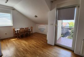 Stan Dugo Selo centar, DB + 2SS, lođa, Dugo Selo, Appartement