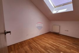 Stan Dugo Selo centar, DB + 2SS, lođa, Dugo Selo, Appartement