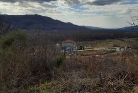 Istra, okolica Motovuna,građevinsko zemljište sa ucrtanim zgradama, Motovun, Γη