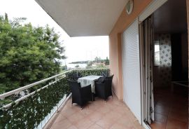 Umag, okolica komforan stan s pogledom na more !, Umag, Appartment