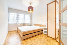 Zagreb, Jarun prekrasan trosoban stan 80m2, Zagreb, Apartamento