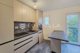 Istra, Buje, renovirani stan 56m2 s 2 spavaće sobe!, Buje, Apartamento