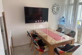 Zadar Melada - komforan stan 87m2 dva balkona, pogled! 275000€, Zadar, Flat