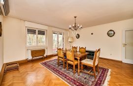 Lašćinski Borovec - trosoban stan s garažom, 85 m2, Maksimir, Appartment