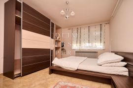 Obiteljska kuća na mirnoj lokaciji - 280m2, Sesvete, Casa