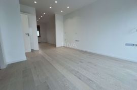 Luksuzni penthouse u Pilarevoj ulici, Slavonski Brod, Kвартира