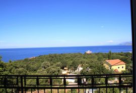 Adriatic residence with a stunning view and a SPA by sea in Utjeha Montenegro, Bar, Famiglia