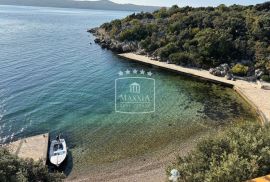 Zadar-okolica! Hotel prvi red do mora! Potencijal!3.450.000€, Posedarje, Ticari emlak