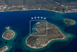 Investicija - poklonite otok!! Vela Bisaga 3.998.000€, Pašman, Land