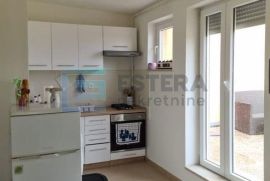 PRODAJA apartman 20 m2 Pula, 6. kat, terasa, Pula, Kвартира