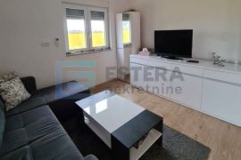 PRODAJA apartman 20 m2 Pula, 6. kat, terasa, Pula, Kвартира