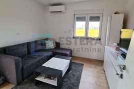 PRODAJA apartman 20 m2 Pula, 6. kat, terasa, Pula, Daire