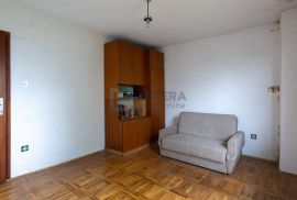 Kuća PRODAJA Dubravica 169 m2, 4 etaže, garaža, spremište, Dubravica, Haus