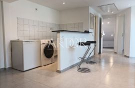 Jadranovo, novouređeni apartman, 45 m², Crikvenica, Appartement