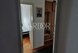 Turnić, prodaja stana u stambenoj zgradi s odličnim pogledom, Rijeka, Appartment