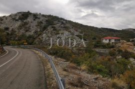 Jablanac građevinski teren, Senj, Zemljište