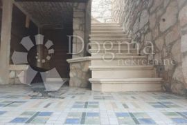 KAPRIJE PREKRASNA KUĆA NA SAMOM MORU  110 M2, Šibenik - Okolica, House