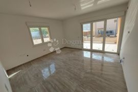 Predivni apartman na 1 katu u novogradnji, Rab, Διαμέρισμα