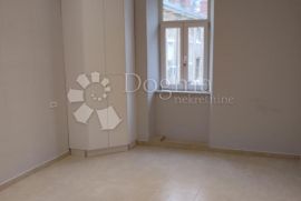 Odličan poslovni prostor u centru grada, Rijeka, Commercial property