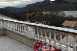 KUĆA SA POGLEDOM NA TRIBALJSKO JEZERO, Vinodolska Općina, Casa