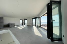 Crikvenica - moderna novogradnja panoramskog pogleda, Crikvenica, Casa