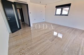 Apartman s prekrasnim pogledom na more u Malinskoj, Malinska-Dubašnica, Διαμέρισμα