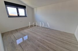 Apartman s prekrasnim pogledom na more u Malinskoj, Malinska-Dubašnica, شقة