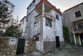 Dvojna kamena kuća za renovaciju, Vrbnik - otok Krk, Vrbnik, Maison
