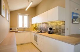 Prekrasan apartman s pogledom na more, Malinska - otok Krk, Malinska-Dubašnica, Wohnung