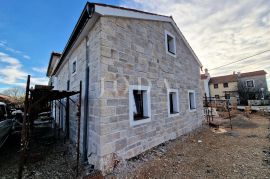 Prekrasna dvojna kamena kuća s bazenom, okolica Dobrinja, Dobrinj, Famiglia