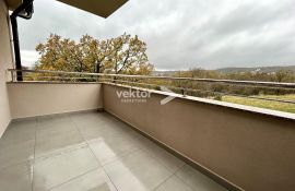 Viškovo, 3-soban s dnevnim boravkom i balkonom, novogradnja, Viškovo, Kвартира