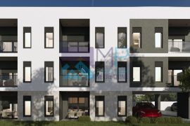 Pula, Monte Turco, trosoban stan na I. katu 93,10 m2+2 parkirna mjesta, Pula, Kвартира