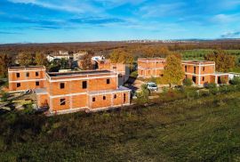 Poreč, reprezentativna vila sa bazenom u mirnom mjestu!, Poreč, Haus