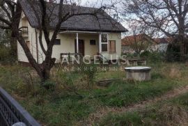 Vrbovec, Lonjica - kuća 120 m2, gosp. zgrada 60 m2, na parceli 1.900 m2, Vrbovec, Ev
