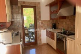 IČIĆI, stan 3S+DB u blizini mora, sa garažom i pogledom, Opatija - Okolica, Appartement