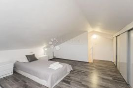 NOVALJA, ATRAKTIVAN APARTMAN, Novalja, Wohnung