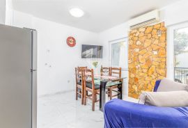 Medulin, kuća blizu mora s tri apartmana, Medulin, بيت