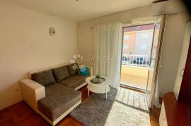 PRILIKA- Dvosoban stan s velikom terasom, Makarska, Appartment