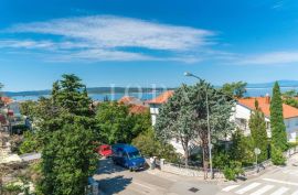 Selce višeapartmanska kuća, Crikvenica, Maison