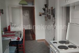 Zemun, Sava Burića, odličan dvosoban stan, Zemun, Appartment