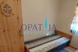 Vir, prostran trosoban stan na 1. katu, 220m od mora, Vir, شقة