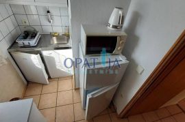 Vir, prostran trosoban stan na 1. katu, 220m od mora, Vir, Apartamento