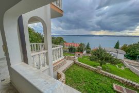 CRIKVENICA, KAČJAK - moćna vila od 800m2 drugi red do mora na zemljištu od 2000m2, Crikvenica, Casa