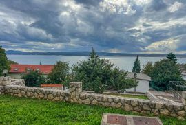 CRIKVENICA, KAČJAK - moćna vila od 800m2 drugi red do mora na zemljištu od 2000m2, Crikvenica, Famiglia