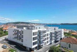 ODLIČAN APARTMAN 150M OD MORA, Seget, Διαμέρισμα