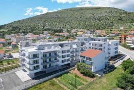 ODLIČAN APARTMAN 150M OD MORA, Seget, Wohnung