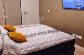 Najam novouređenog stana u novogradnji na Kantridi 2S+DB 90M2, Rijeka, Flat