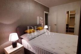 Najam novouređenog stana u novogradnji na Kantridi 2S+DB 90M2, Rijeka, Flat