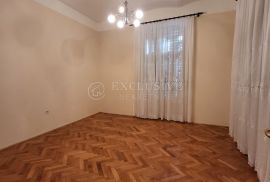 VOLOSKO, PREKRASAN STAN U VILI 50M OD MORA, RIJETKOST U PONUDI, Opatija, Apartamento