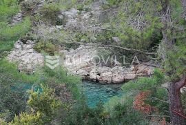 Korčula, atraktivno građevinsko zemljište površine 2371 m2, Vela Luka, Land